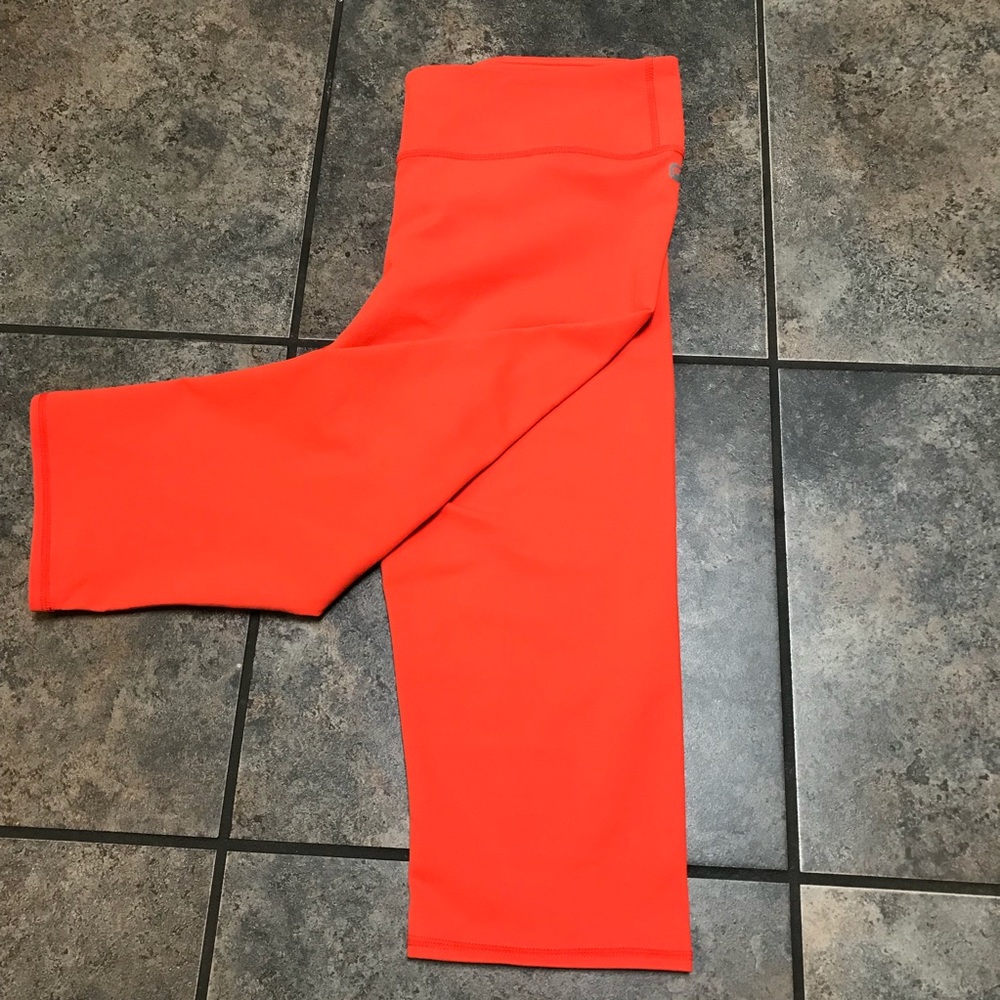 Fabletics Cropped Leggings Orange Sz Med